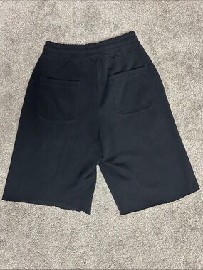 Uniqlo Baggy 3/4 Sweat Shorts Black